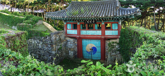 Gochangeupseong Fortress (고창읍성)