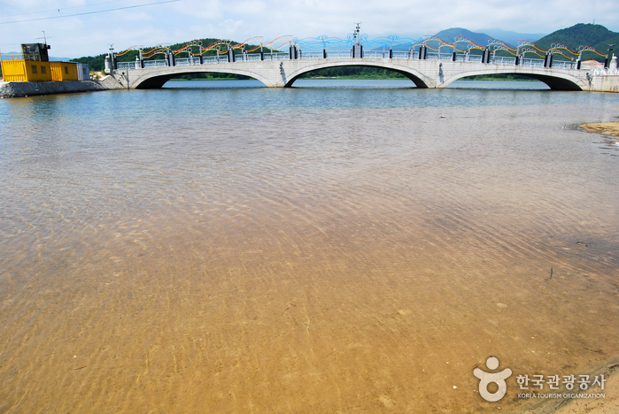 Hwajinpo Beach (화진포해변)