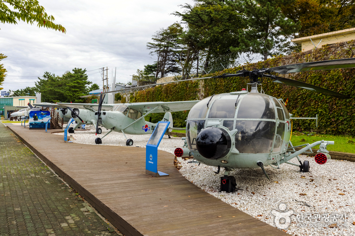 thumbnail-해군6전단항공역사관-1