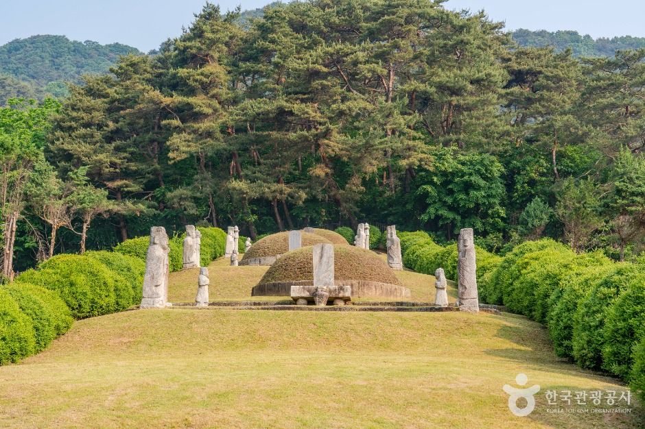 이정구선생묘 및 삼세신도비