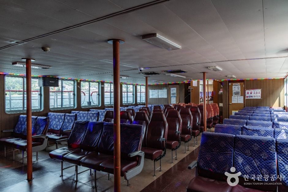 남해대교 유람선