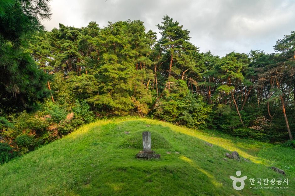 thumbnail-원주 운곡원천석묘역-6