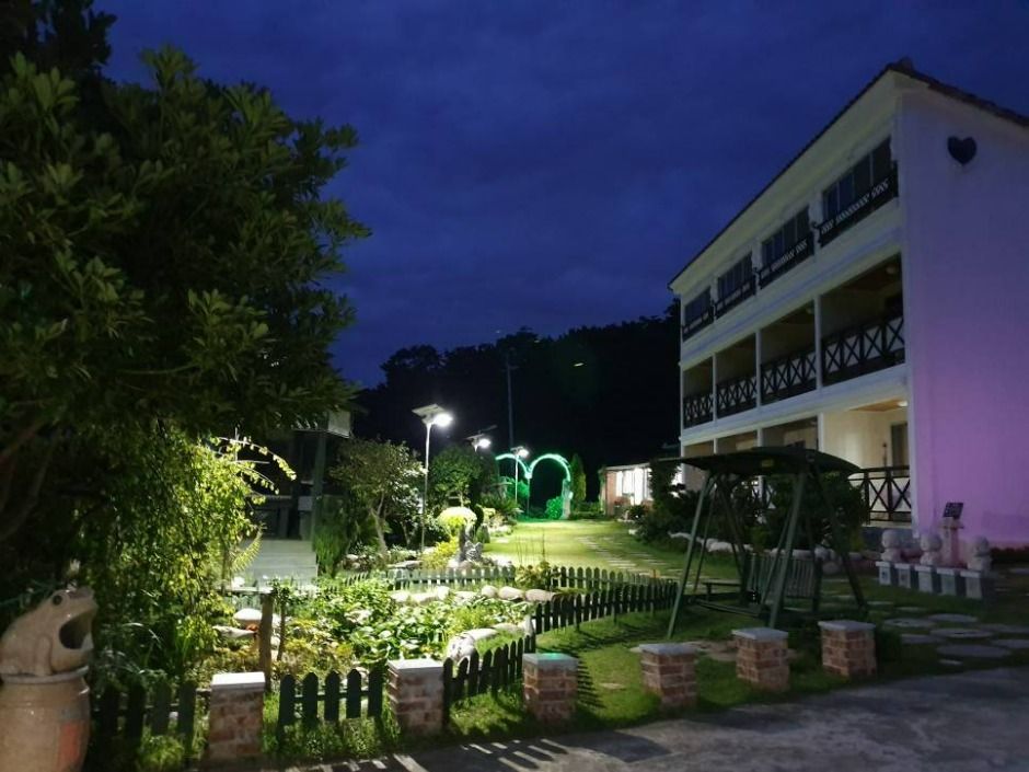 통영_비진도 더씨펜션_외부 (2)