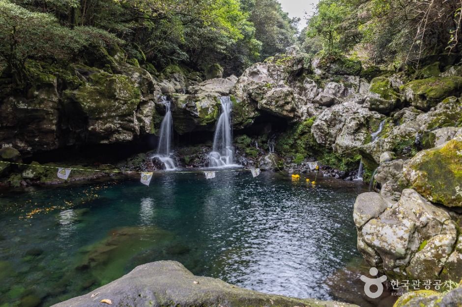 thumbnail-돈내코 원앙폭포-4