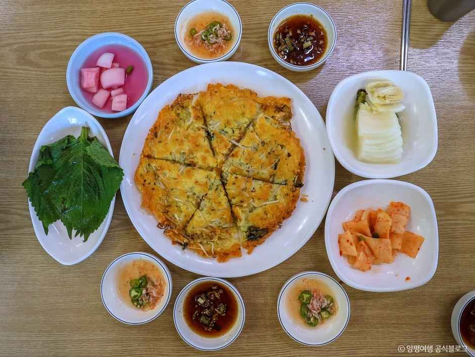 thumbnail-중미산막국수-2
