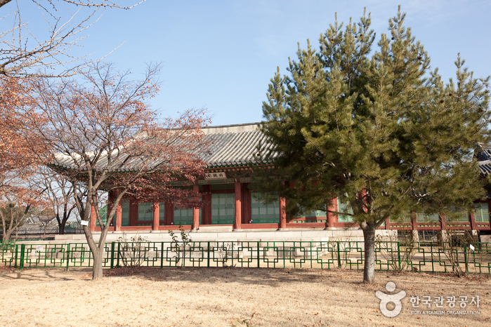 Jeongdok-Bibliothek (서울특별시교육청 정독도서관)