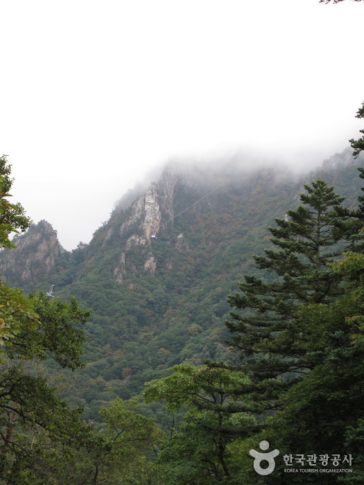Sinheungsa Temple (Seoraksan) (신흥사(설악산)