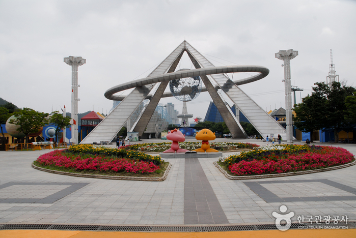 Yuseong Special Tourist Zone (유성 관광특구)