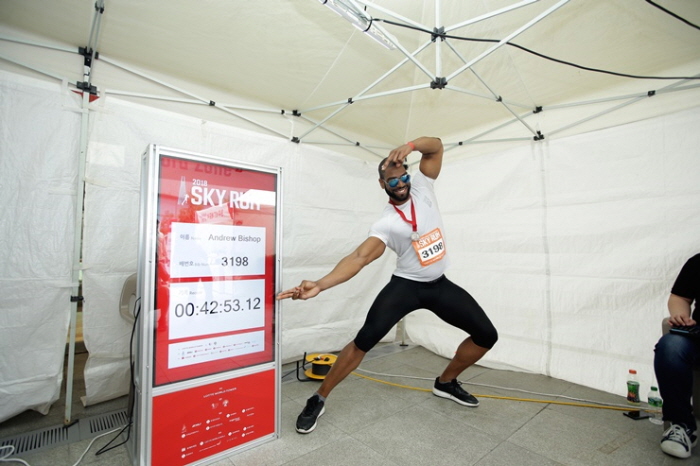 롯데월드타워 국제 수직마라톤대회 20192