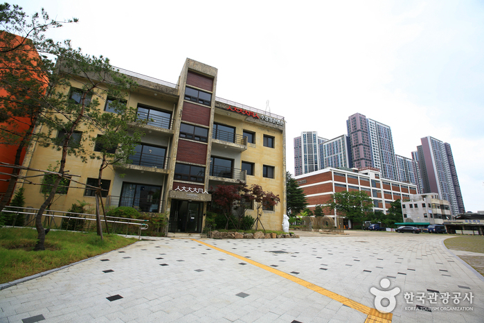 Daegu Art Factory (대구예술발전소)