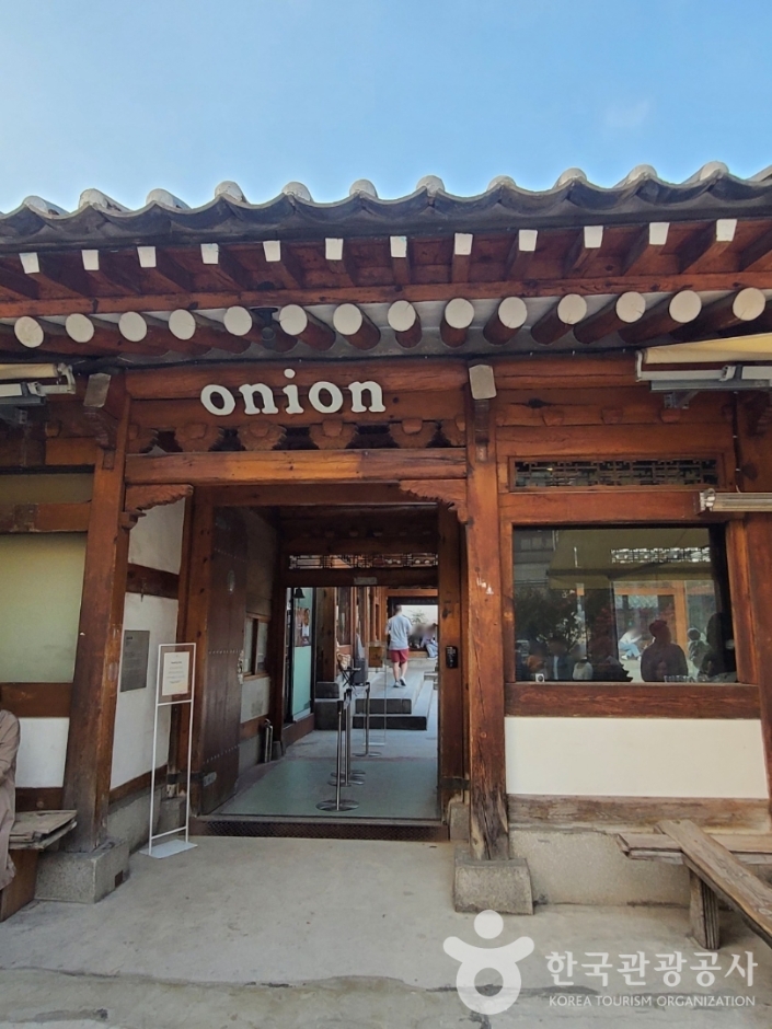 Onion (Sucursal de Anguk) (어니언 안국)