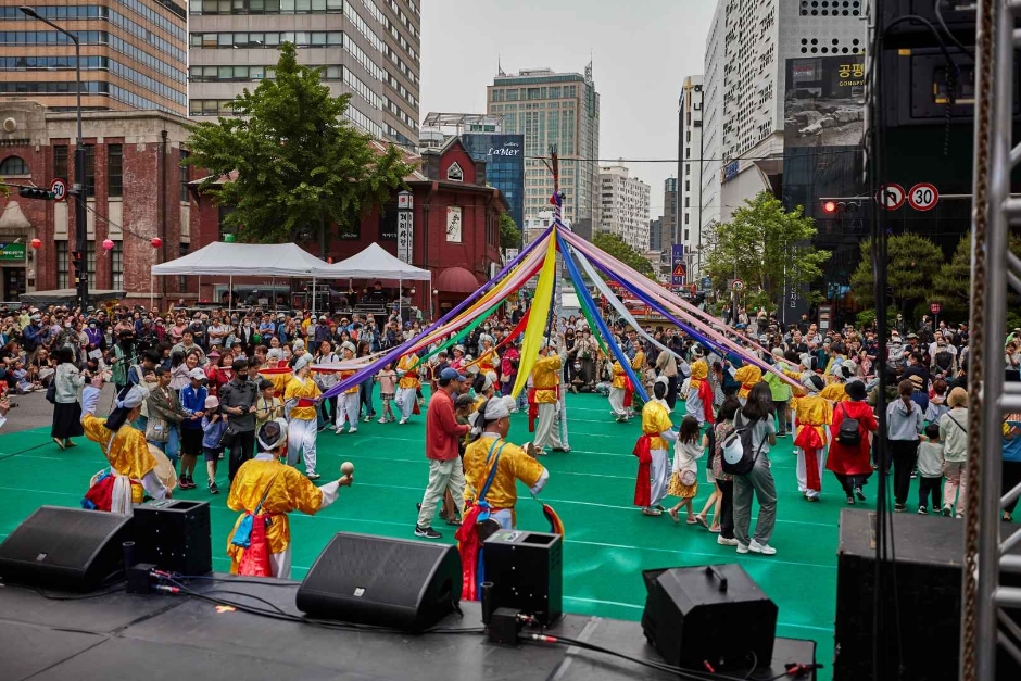 Yeon Deung Hoe (Lotuslaternenfestival) (연등회)