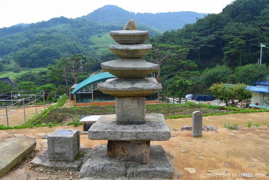 당진 안국사지 석탑