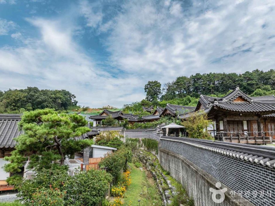 thumbnail-오창 미래지 한옥마을-16