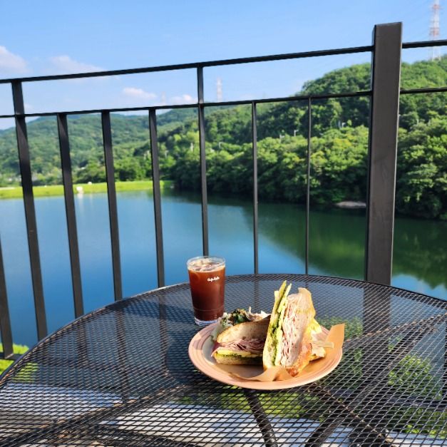 thumbnail-카페랄로-15