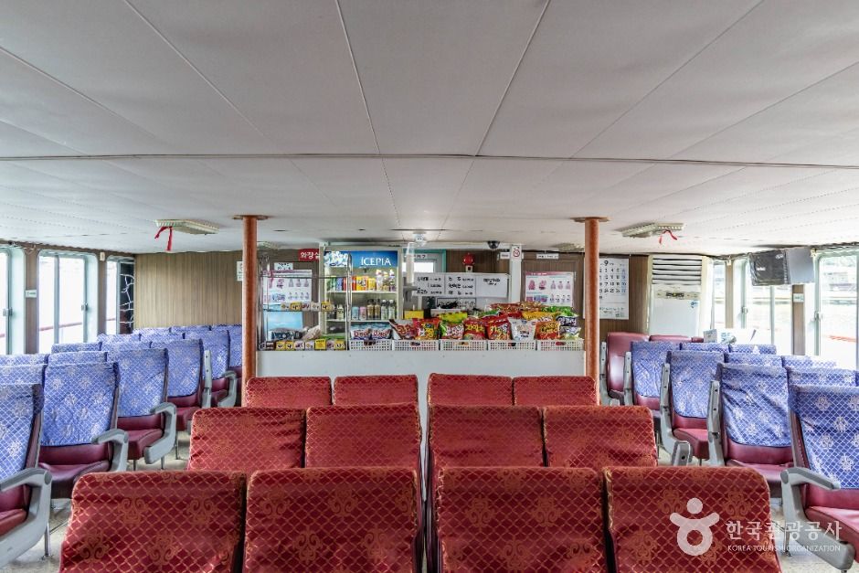 남해대교 유람선