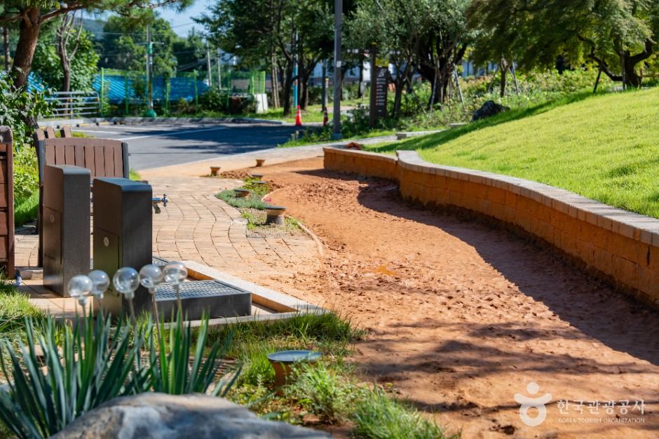 thumbnail-용인중앙공원-7