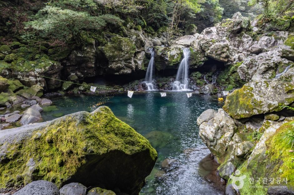 thumbnail-돈내코 원앙폭포-5