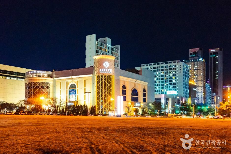 thumbnail-창원광장-1