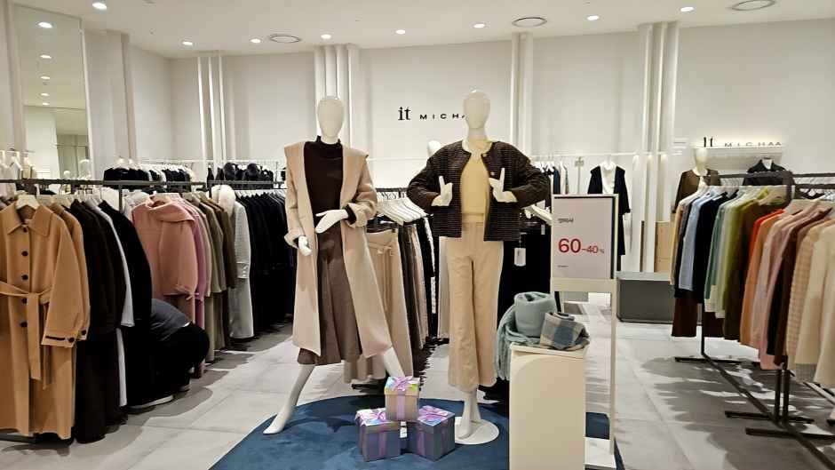 It Michaa - Hyundai Outlets Daegu Branch [Tax Refund Shop](잇미샤 현대아울렛 대구점)