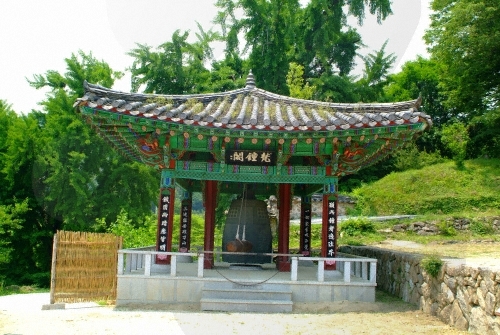 Bongjeongsa Temple (봉정사)