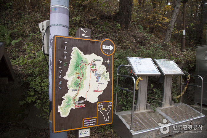 Geumjeongsan Mountain (Busan National Geopark) (금정산 (부산 국가지질공원))