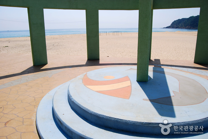 Hwajinpo Beach (화진포해변)