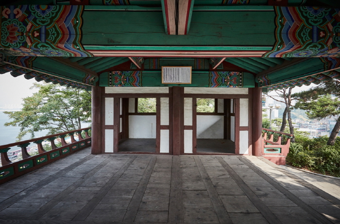 Hyosajeong Pavilion (효사정)