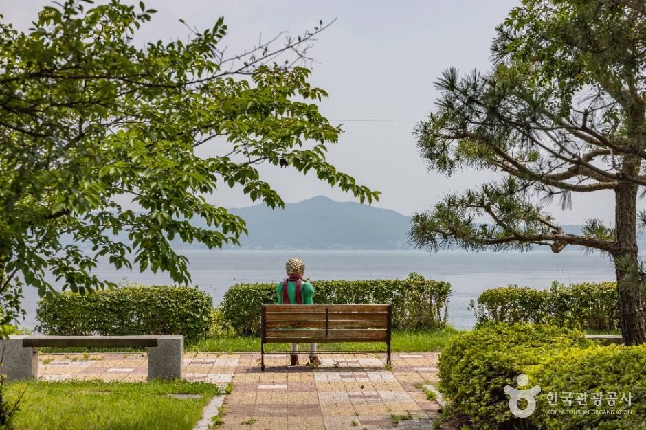 천상병 귀천(歸天) 공원