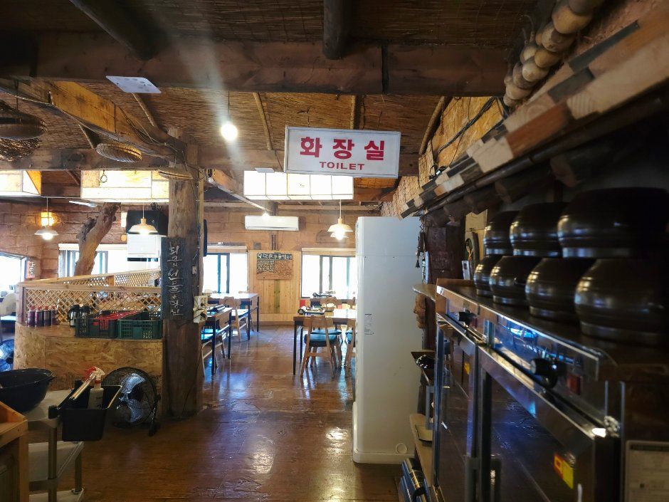 thumbnail-The Little Cottage by the Railroad Tracks - Jeonju Ajung-ri Main Branch (기찻길옆오막살이 전주아중리본점)-3