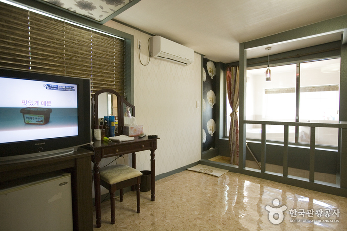 Chae Seok Resotel Oakvill (채석리조텔오크빌)