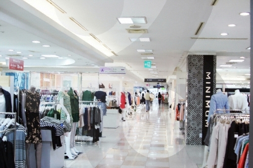 Small Business Distribution Center (Happy World Department Store) (중소기업유통센터-행복한세상 백화점)