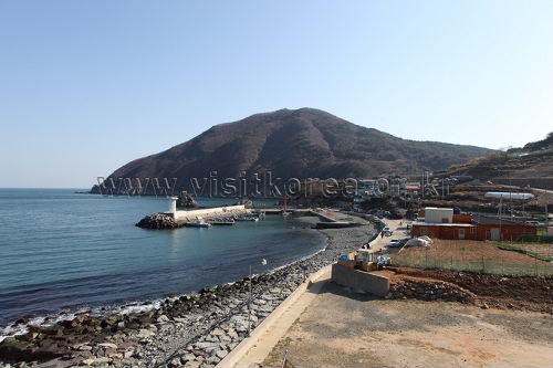 Phare de l'île Gadeokdo (가덕도 등대)