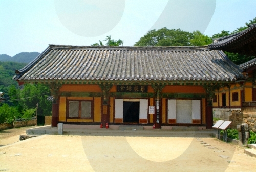 Bongjeongsa Temple (봉정사)