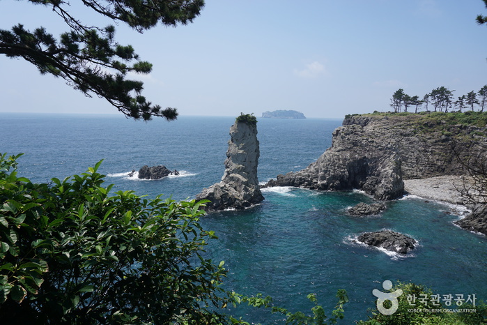 Скала Ведольге (외돌개(제주))