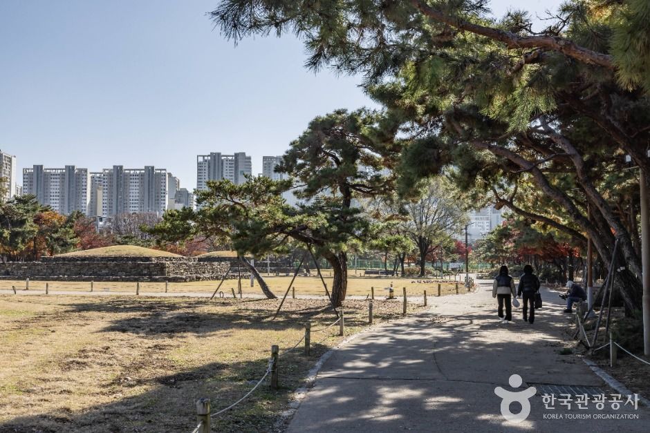 서울 석촌동 고분군