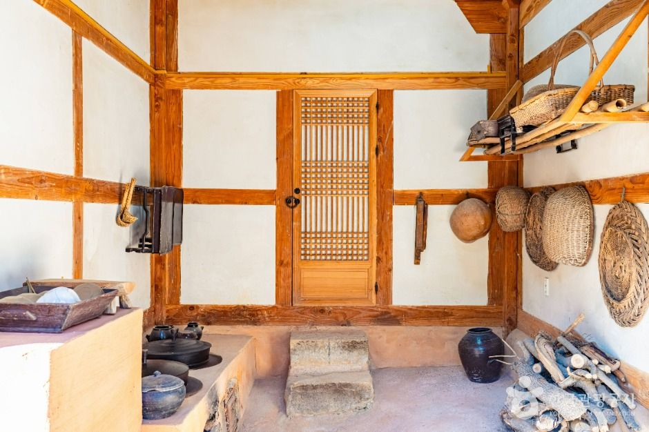 이충무공자당기거지