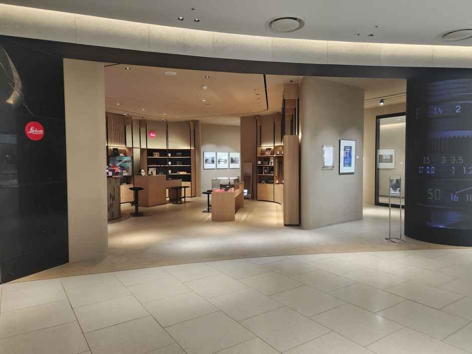 [事後免税店]Leica Store（ライカストア）・ザ・現代ソウル(라이카 스토어 현대백화점 더현대 서울)