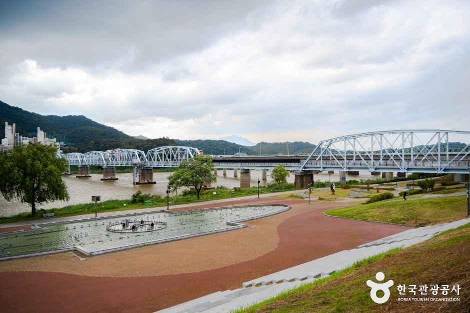 thumbnail-평화분수-11