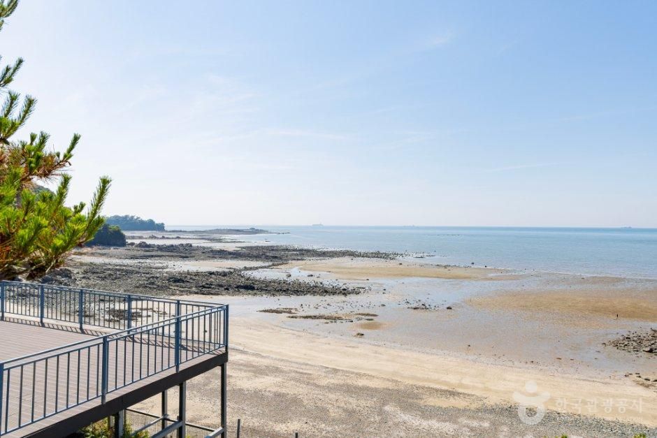 thumbnail-영흥도 몽돌해변-6