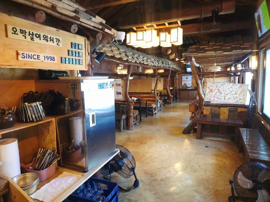 thumbnail-The Little Cottage by the Railroad Tracks - Jeonju Ajung-ri Main Branch (기찻길옆오막살이 전주아중리본점)-4