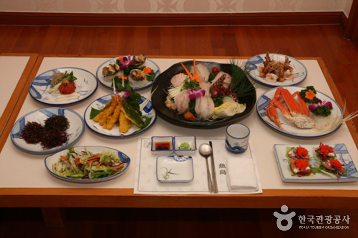 渔岛日式餐厅(어도일식）
