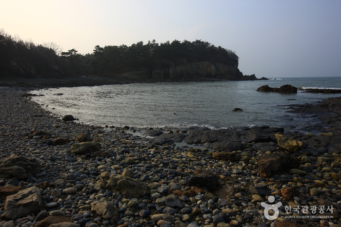 Jeokbyeokgang River (적벽강)