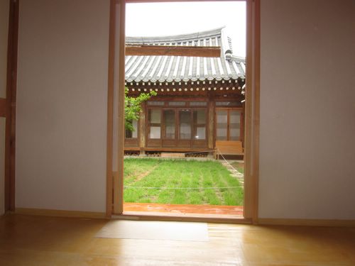 Pungnamheon House (Jeonju Hanok Villagae) (풍남헌-전주한옥마을)