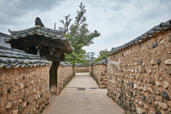 Inheung Village (인흥마을)