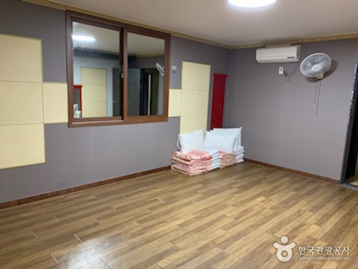 Dawoo Motel [Korea Quality] / 다우모텔 [한국관광 품질인증/Korea Quality]