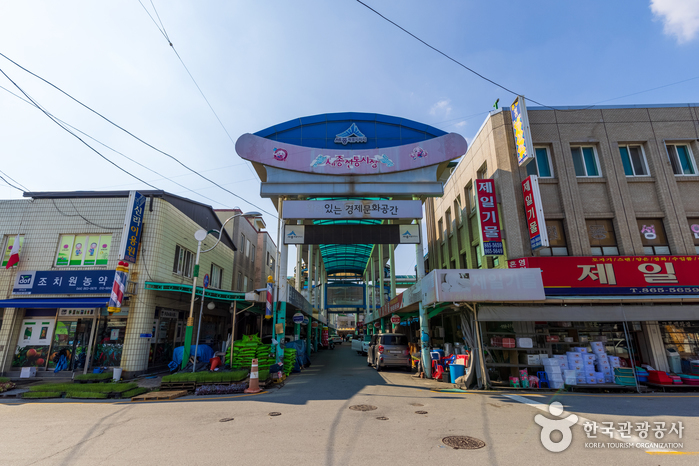 Sejong Traditional Market (세종전통시장(4, 9일))