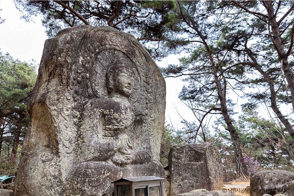 남원 신계리 마애여래좌상