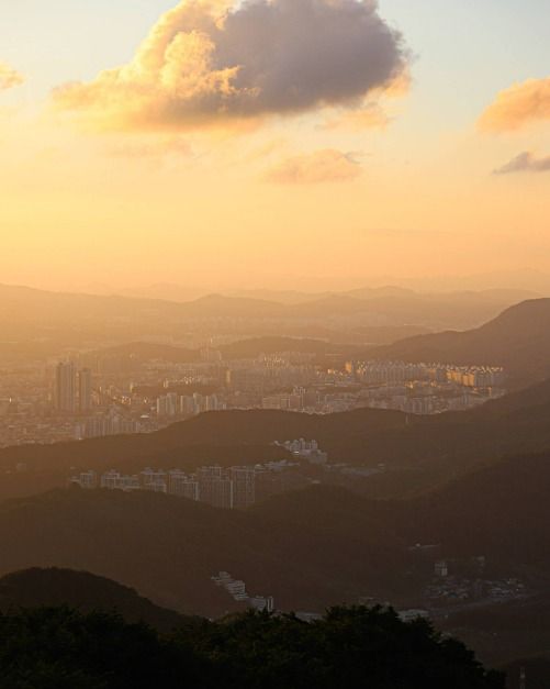 식장산 정상쉼터