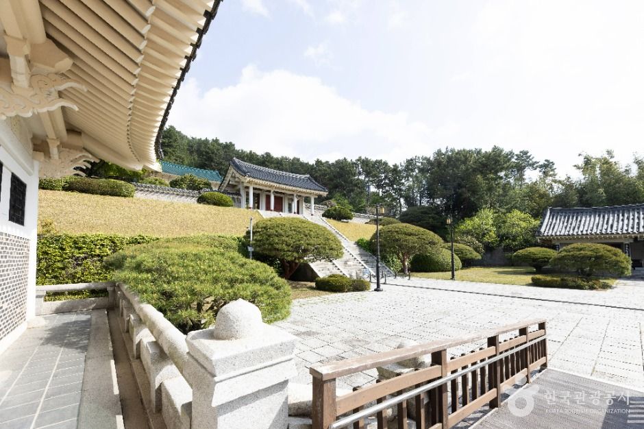 thumbnail-충렬사(부산)-26